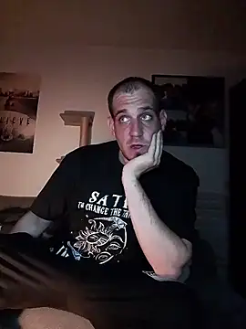 Codymc89 online show from April 4, 7:55 pm