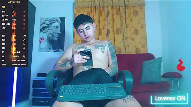 Lobito xxxl online show from September 24, 8:40 pm