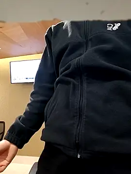 TommyMomentum online show from April 11, 7:15 am