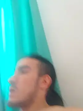 Snapshot of TommyMomentum chatting on January 22, 2:46 pm TommyMomentum online show from January 22, 2:46 pm