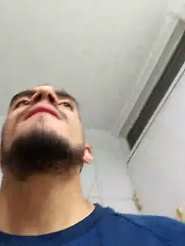 Snapshot of TommyMomentum chatting on January 15, 6:22 am TommyMomentum online show from January 15, 6:22 am