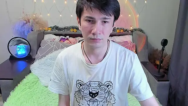 Yumi steve online show from December 16, 4:58 pm