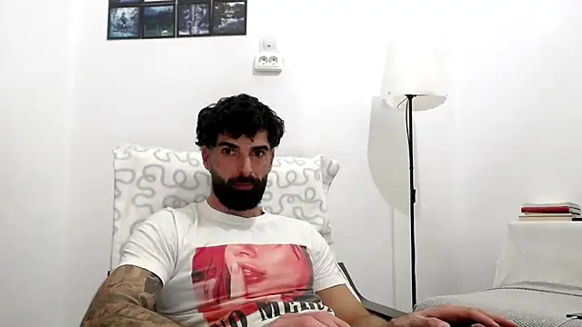 Verycutex online show from February 28, 4:39 pm