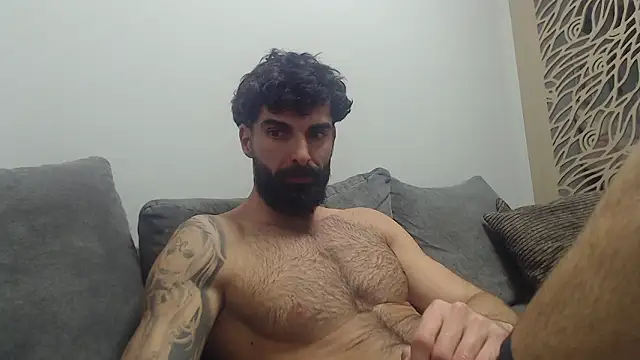 Verycutex online show from February 10, 5:28 pm