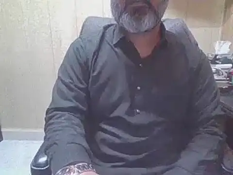 hairymaster95 online show from February 7, 7:37 am