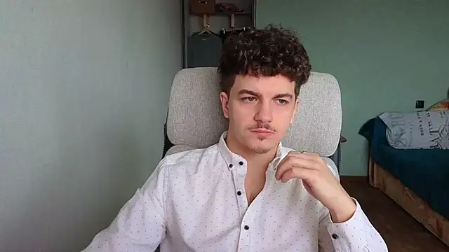 Remy Miles online show from February 7, 7:48 am