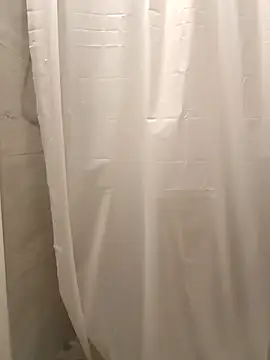 Snapshot of 69RIPsta69 chatting on September 28, 2:26 pm 69RIPsta69 online show from September 28, 2:26 pm