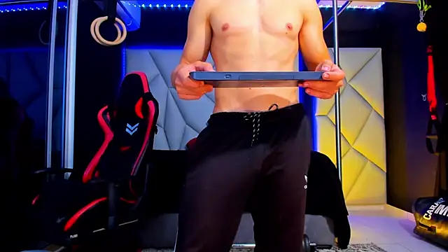 Aydenmiller96 online show from February 6, 6:43 am