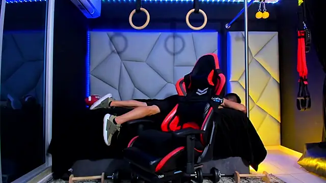 Aydenmiller96 online show from February 26, 4:36 am