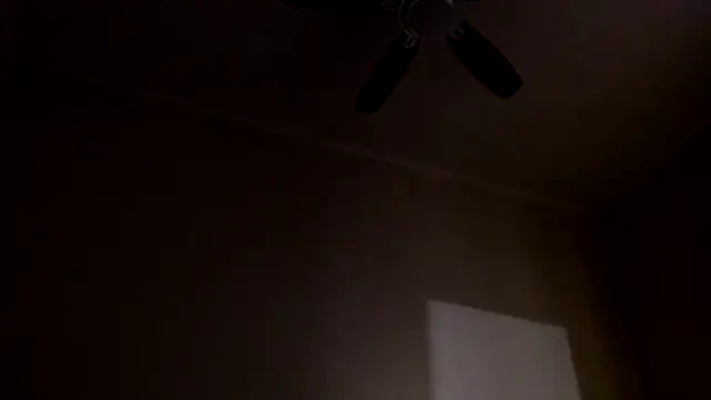 Snapshot of justinewe69 chatting on October 14, 12:17 am justinewe69 online show from October 14, 12:17 am