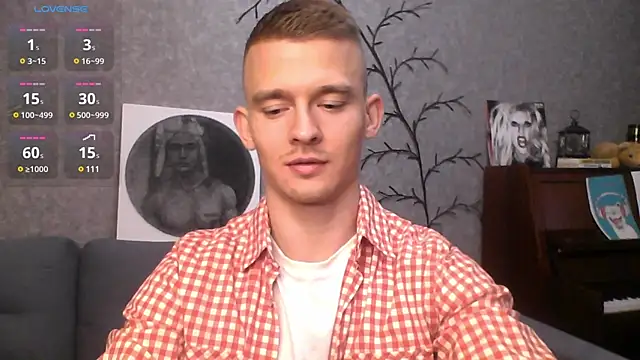 Marvelboy  online show from December 20, 12:38 pm