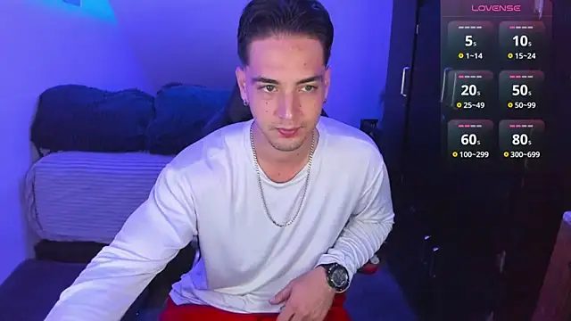 Alex smith00 online show from February 19, 1:18 am