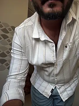 Snapshot of Spicy_aryan chatting on February 18, 8:16 am Spicy aryan online show from February 18, 8:16 am