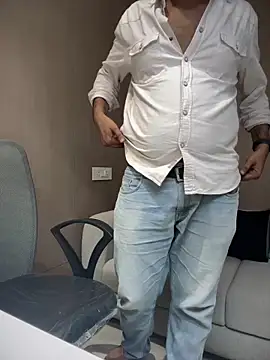 Snapshot of Spicy_aryan chatting on October 10, 10:09 am Spicy aryan online show from October 10, 10:09 am