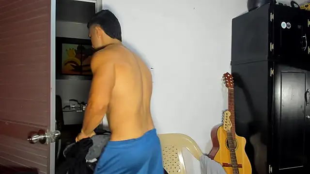 VincentSavage online show from March 23, 7:36 am