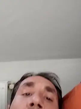 Snapshot of Aykut1990 chatting on October 17, 2:54 pm Aykut1990 online show from October 17, 2:54 pm