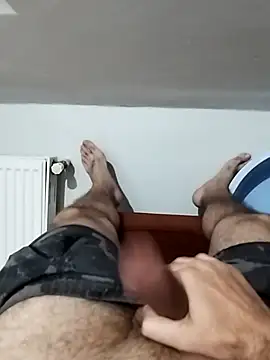 Snapshot of Aykut1990 chatting on October 22, 6:43 pm Aykut1990 online show from October 22, 6:43 pm