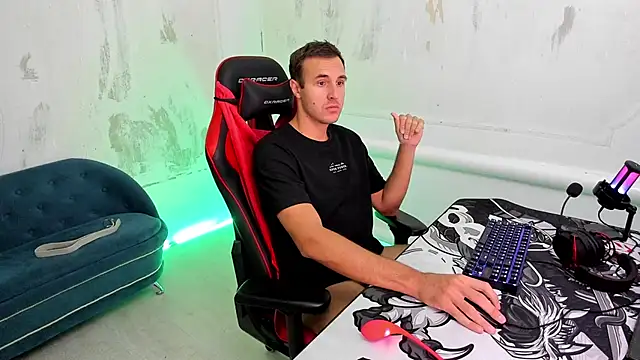 Raamoss online show from March 20, 11:38 am