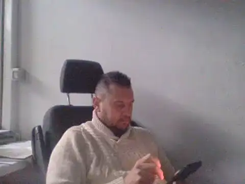 Snapshot of rabyto2 chatting on January 1, 10:21 am rabyto2 online show from January 1, 10:21 am