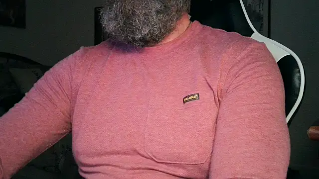 Snapshot of usdirtymikee9 chatting on October 10, 1:32 am usdirtymikee9 online show from October 10, 1:32 am