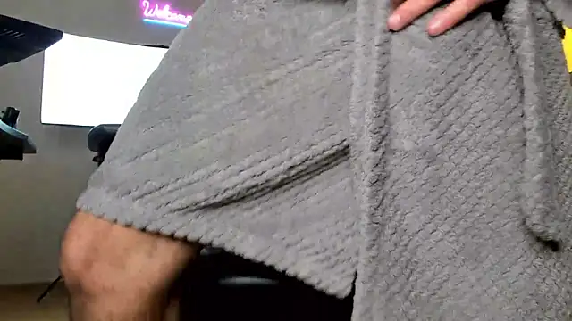 marioslim online show from April 11, 3:57 am