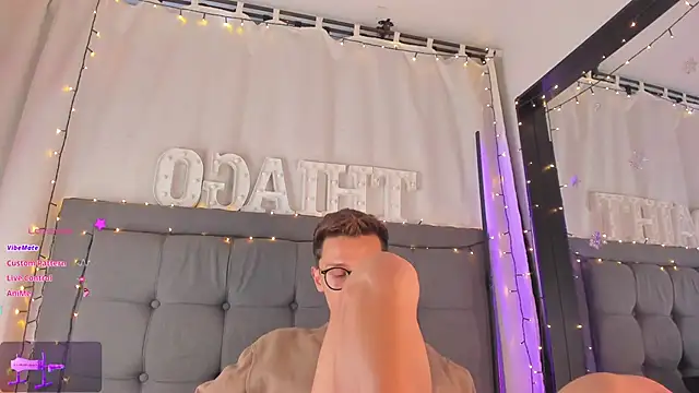 Snapshot of Thiago_jones chatting on January 9, 10:09 pm Thiago jones online show from January 9, 10:09 pm