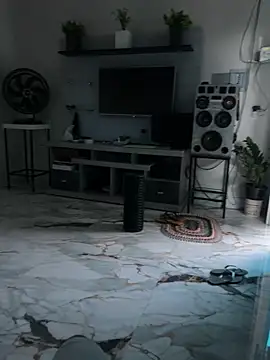 urielpereira online show from March 14, 9:11 pm