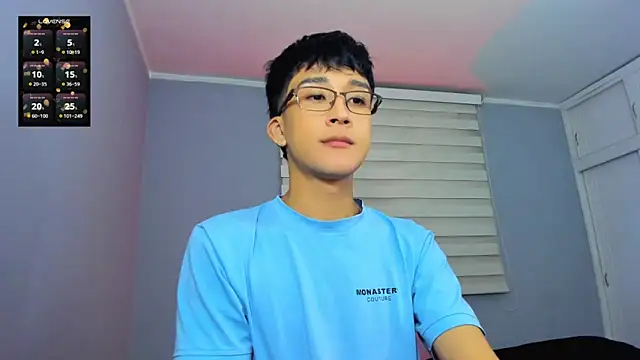 tom Howard online show from October 22, 11:52 pm