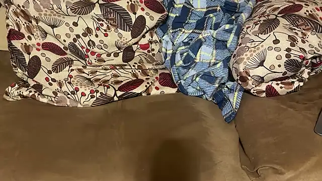 JuanPa secret online show from April 17, 5:54 am