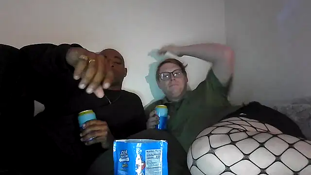 Snapshot of SilasRed chatting on December 30, 8:47 pm SilasRed online show from December 30, 8:47 pm