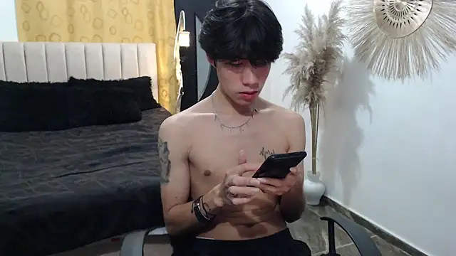 Snapshot of Elio-cam chatting on September 9, 2:22 am Elio-cam online show from September 9, 2:22 am