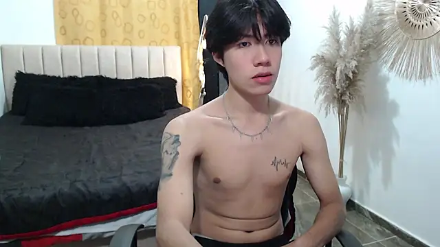 Snapshot of Elio-cam chatting on September 24, 5:51 am Elio-cam online show from September 24, 5:51 am