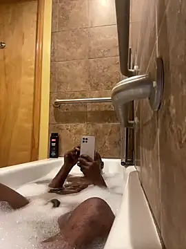 Maculine Stayr online show from March 8, 5:14 am