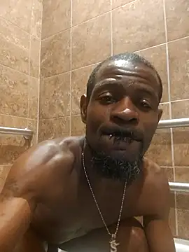 Maculine Stayr online show from March 22, 2:25 pm