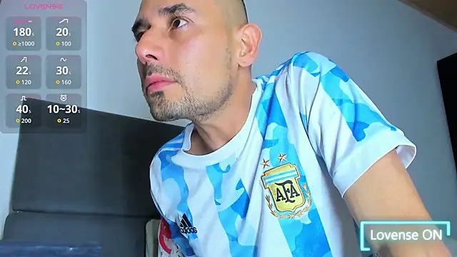 jhonyalzate2 online show from November 26, 2:36 am