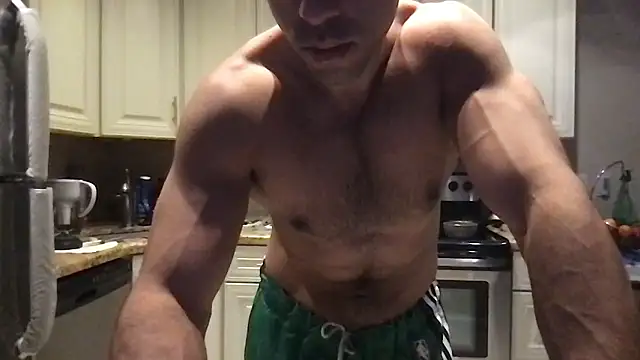 BigGuyMuscle online show from January 14, 3:33 am