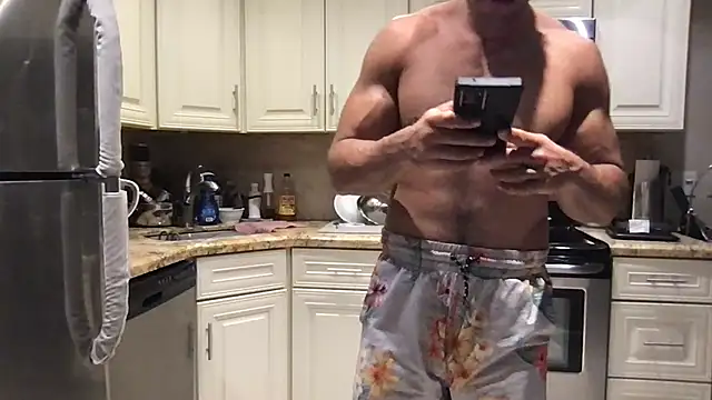 BigGuyMuscle online show from May 3, 2:58 am