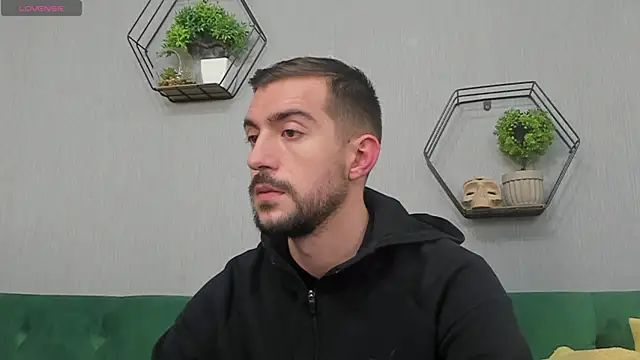 Dylan Best online show from October 13, 1:00 am