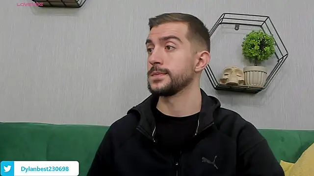 Dylan Best online show from October 7, 8:46 pm