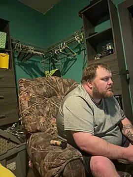 Snapshot of fatdickdaddy448 chatting on December 17, 6:56 am fatdickdaddy448 online show from December 17, 6:56 am