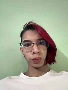 femboysam1 online show from December 3, 11:24 pm