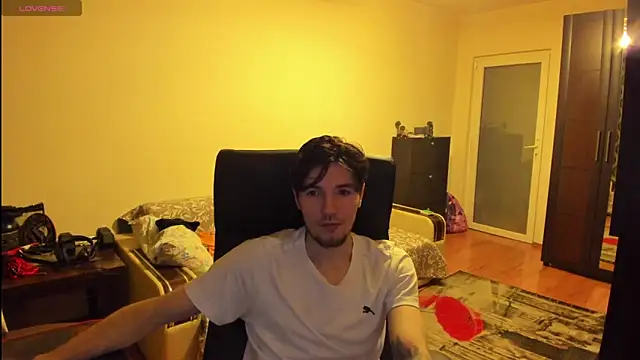 awesomejustin online show from February 23, 1:16 pm