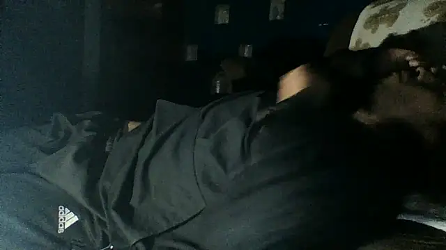 AlexAlejandro13 online show from April 8, 6:02 am