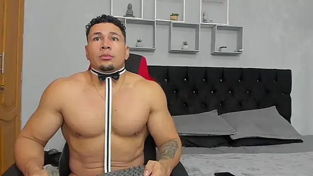 tyler hank01 online show from June 1, 11:16 pm