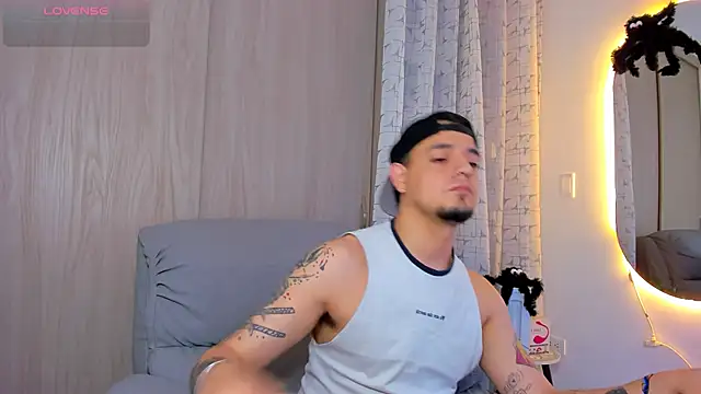 alejandro calderon1 online show from October 19, 5:45 am