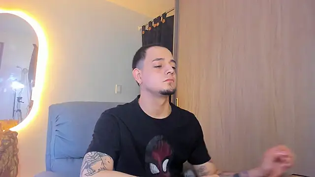 alejandro calderon1 online show from February 2, 4:15 am