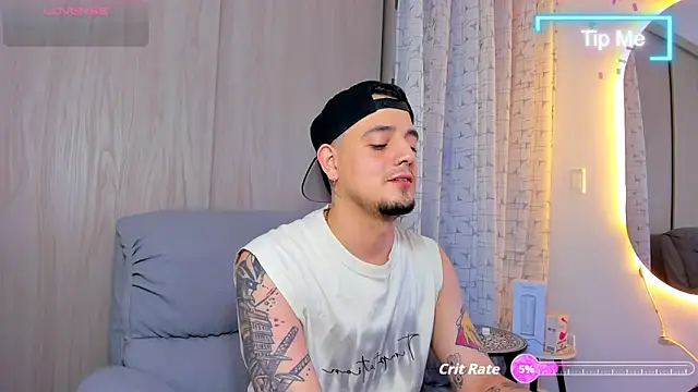 alejandro calderon1 online show from September 29, 5:17 am