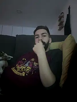 kinkyguy04 online show from December 21, 2:25 pm