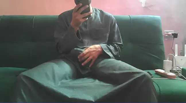 Snapshot of foxsanSs chatting on February 10, 2:41 am foxsanSs online show from February 10, 2:41 am