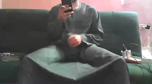 Snapshot of foxsanSs chatting on March 8, 4:48 pm foxsanSs online show from March 8, 4:48 pm